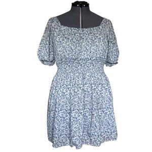 Old Navy Blue Floral Cottegecore Puff-Sleeve Smocked Mini Dress Large